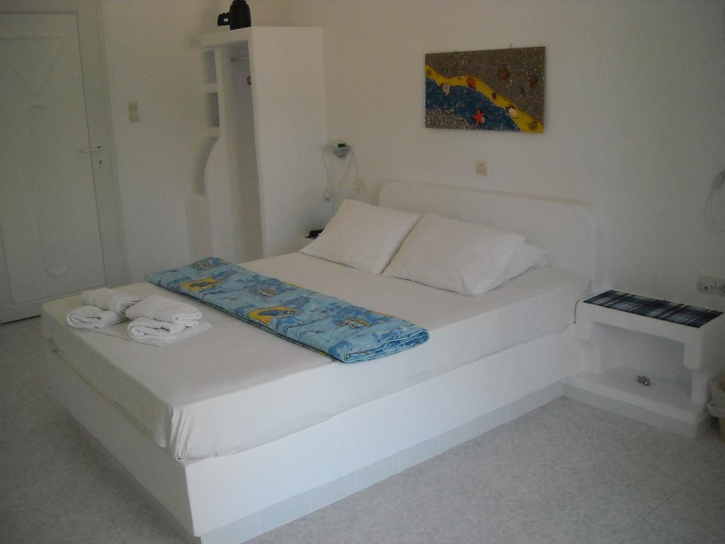 Ostria Vento Hotell Pollonia Exteriör bild